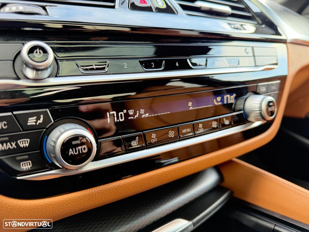 BMW 530 e Pack M - 35