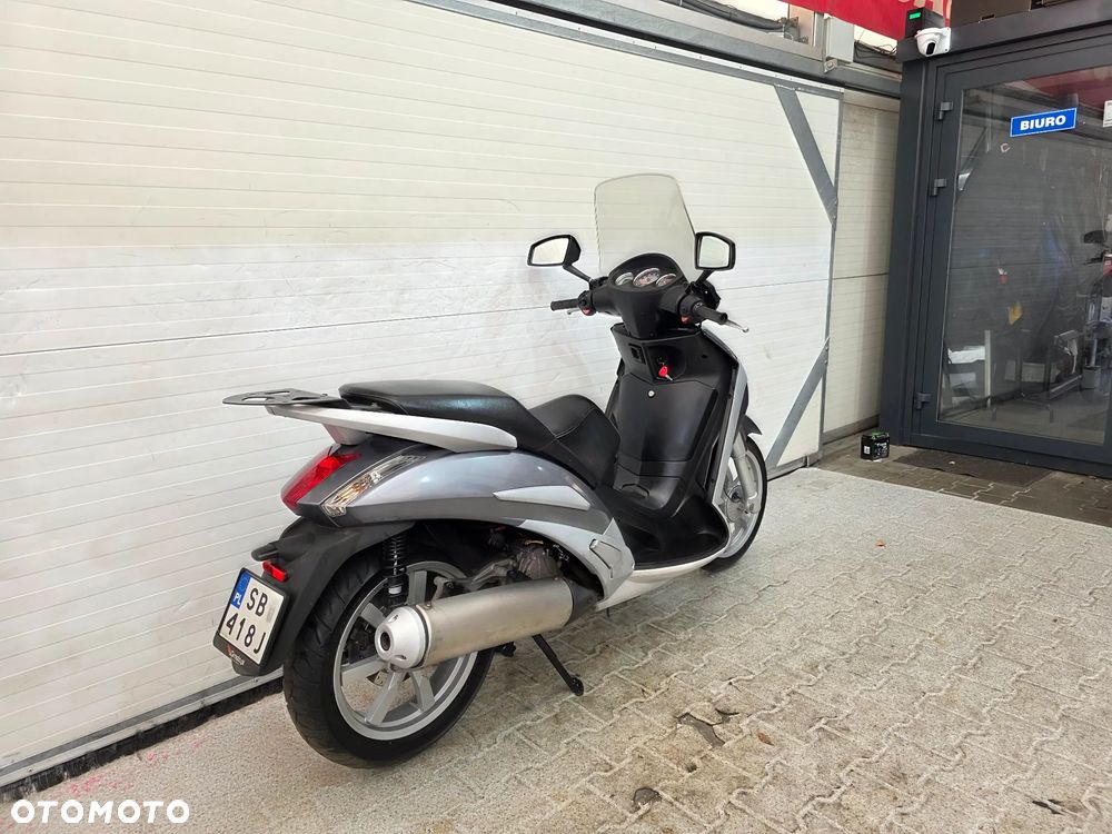 Peugeot Geopolis - 21