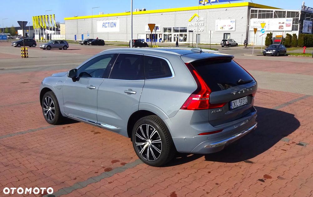 Volvo XC 60 T8 Plug-In Hybrid AWD Ultra Dark - 5