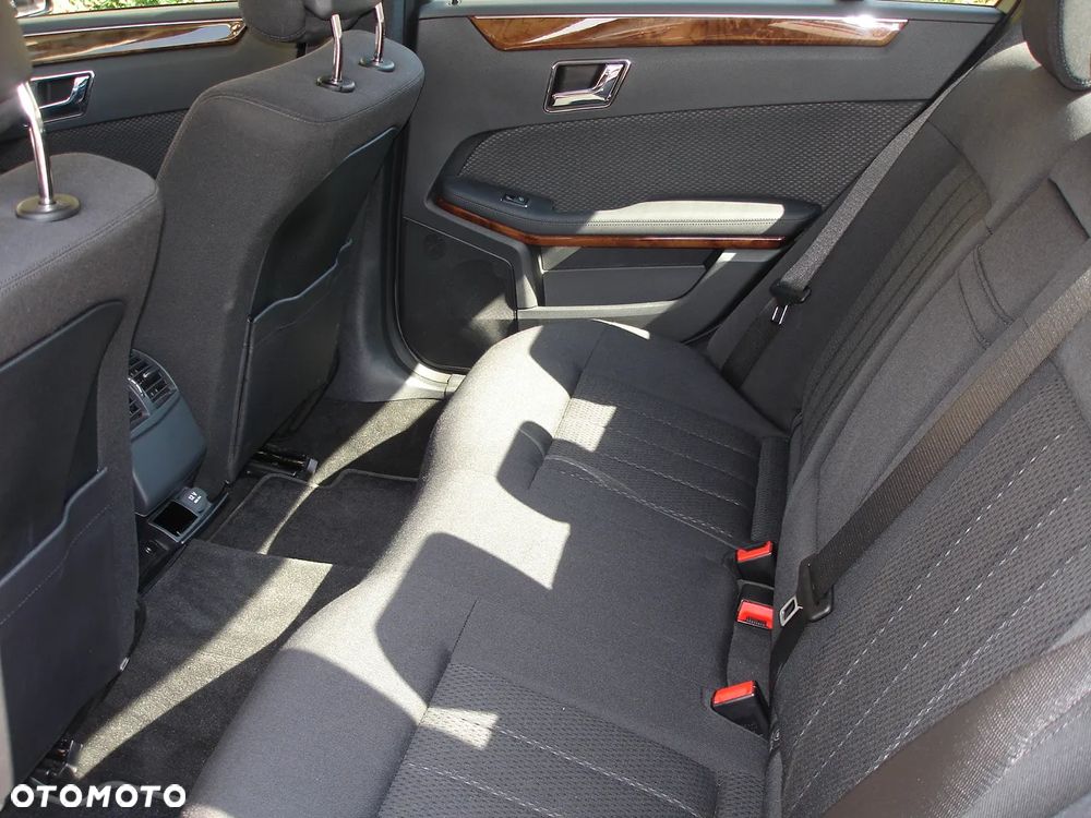 Mercedes-Benz Klasa E - 6