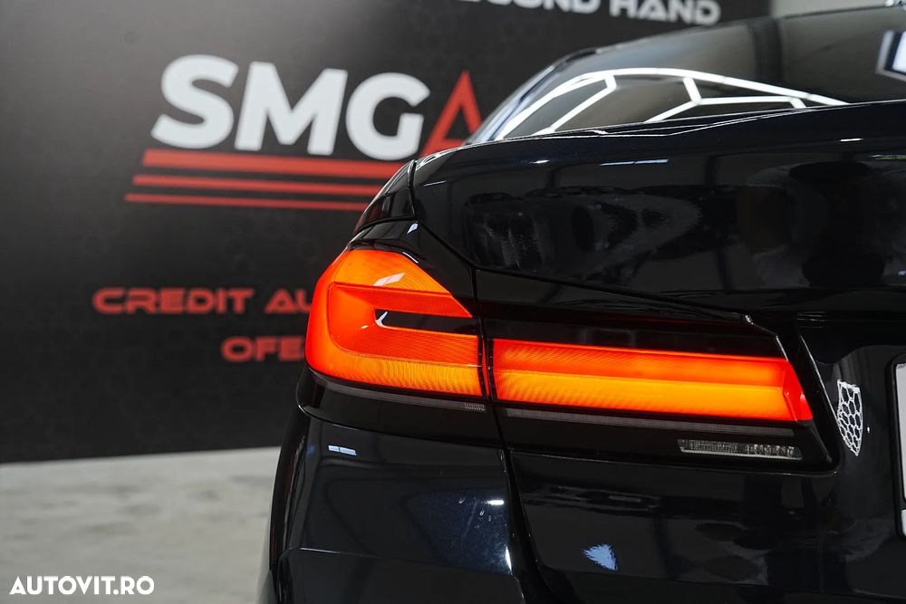 BMW Seria 5 520i Aut. - 36