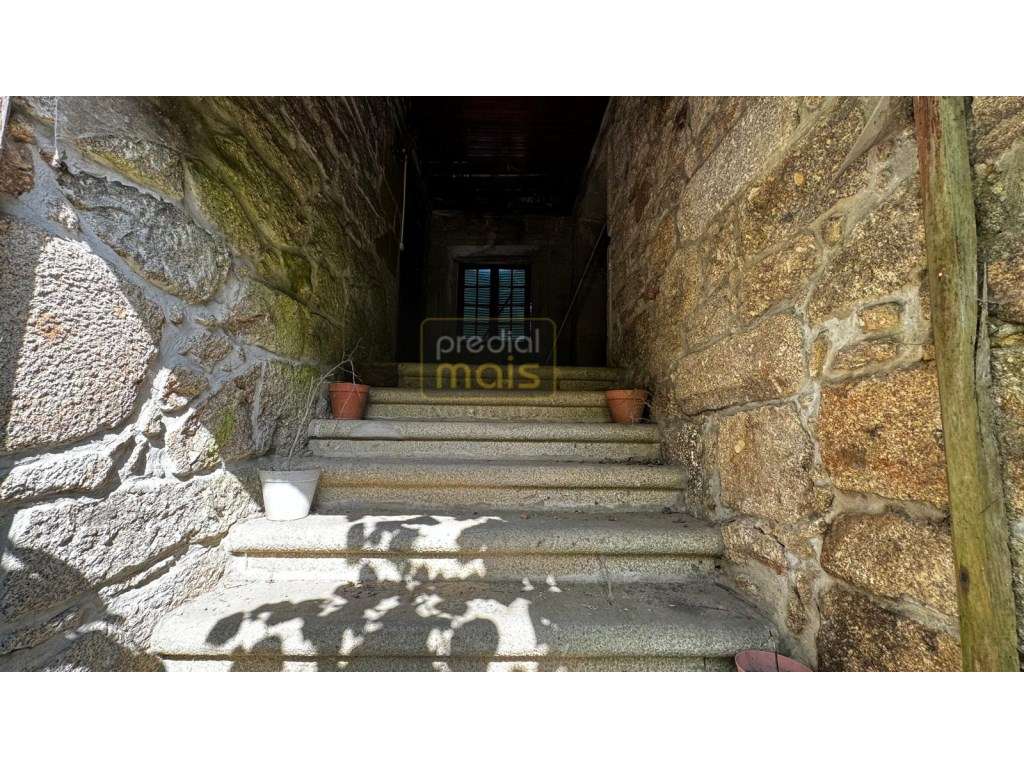 Casa Rústica para Recuperar - Grande imagem: 4/25