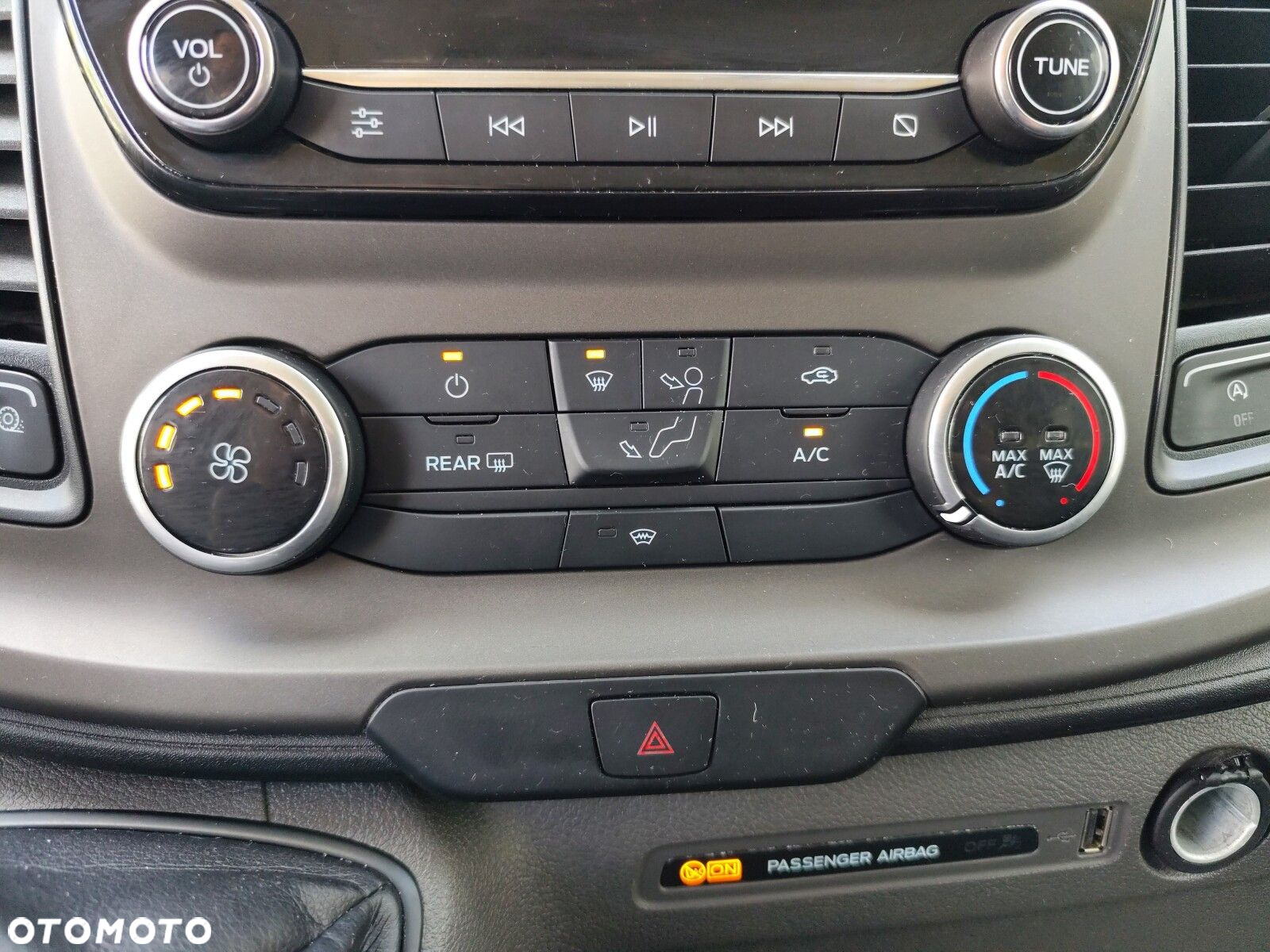 Ford Transit Custom - 16