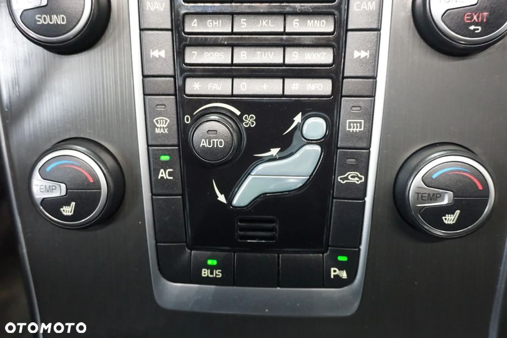 Volvo V60 D4 Geartronic Momentum - 37