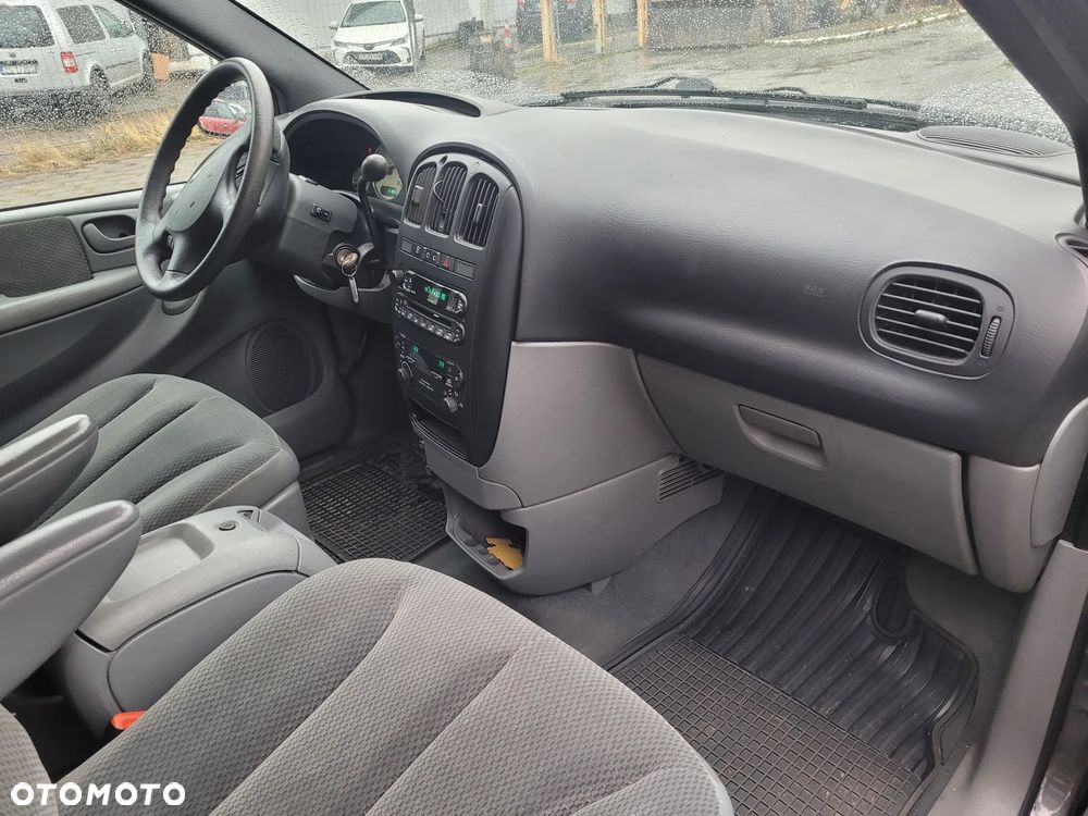 Chrysler Grand Voyager 2.8 CRD SE S&G - 13