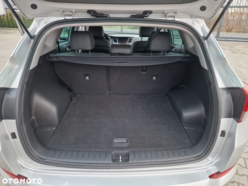 Hyundai Tucson 1.7 CRDI BlueDrive Comfort 2WD - 16