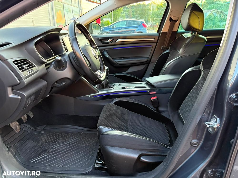 Renault Megane TCe GPF Intens - 10