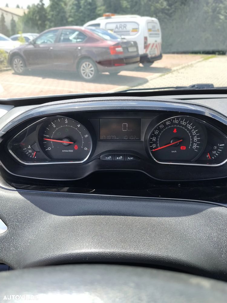 PEUGEOT 208 2015 — imagine 16