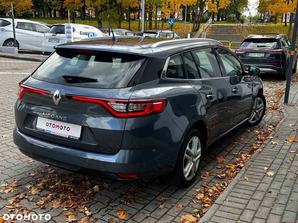 Renault Megane Grandtour TCe 140 GPF BUSINESS EDITION - 21