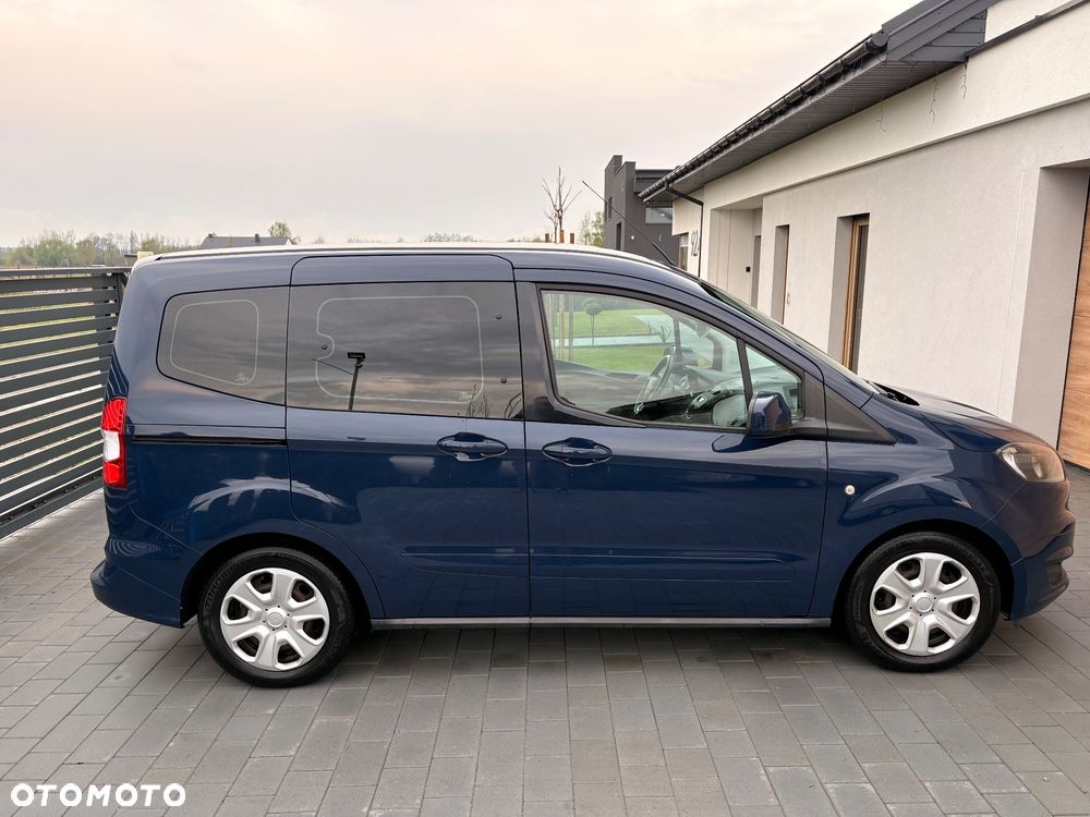 Ford Tourneo Courier 1.5 TDCi Trend - 6