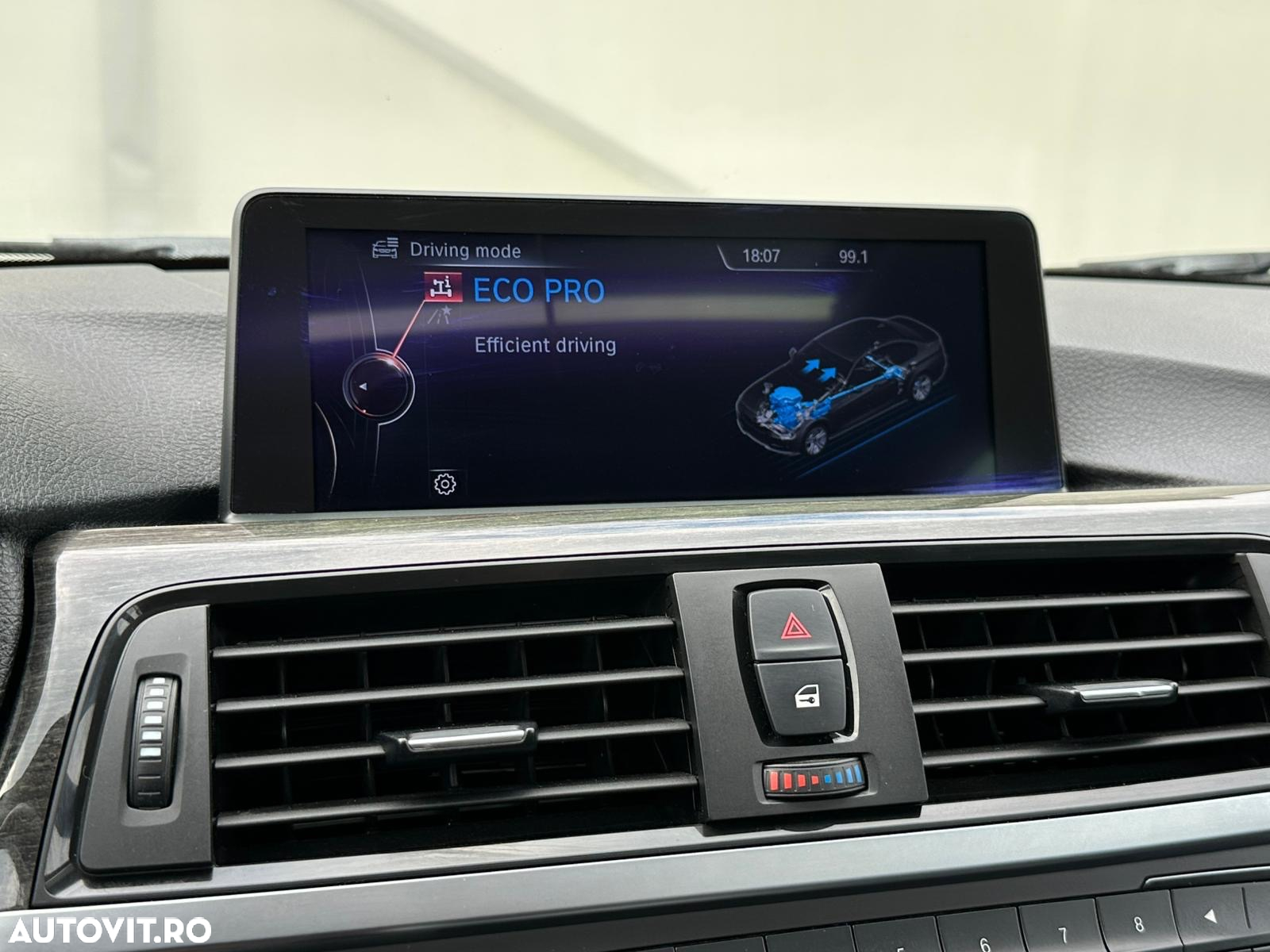 BMW Seria 3 320d xDrive Aut. Luxury Line - 17