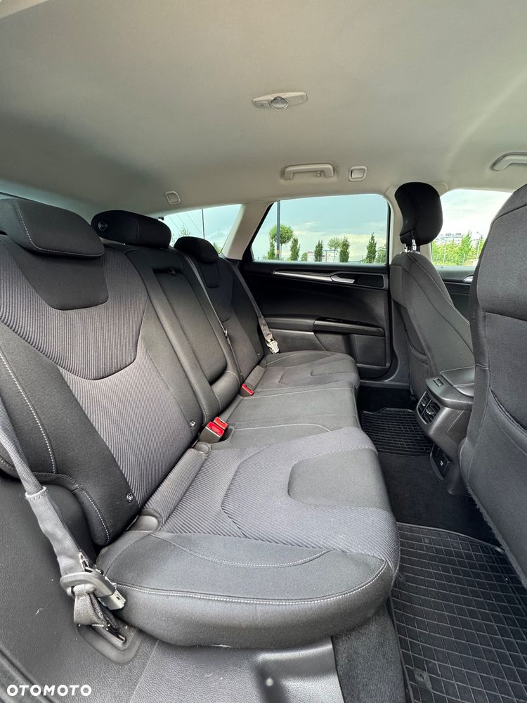 Ford Mondeo 2.0 TDCi STart-Stopp Titanium - 32