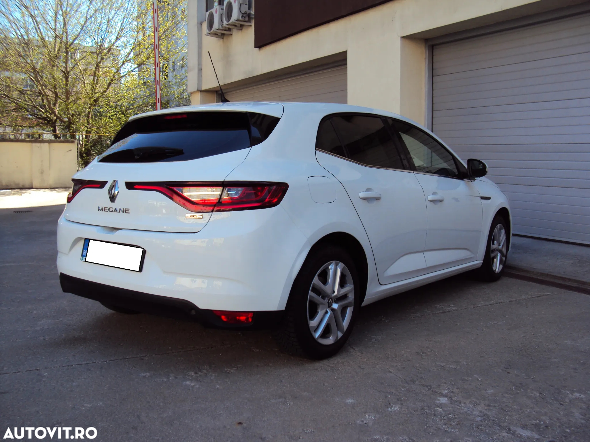 Renault Megane Blue dCi 116 Zen - 4