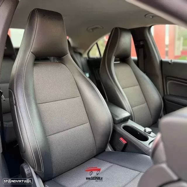 Mercedes-Benz CLA 180 d Urban - 12