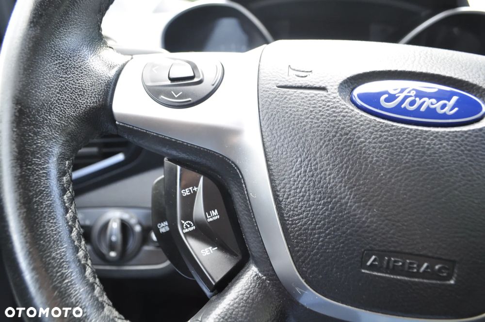 Ford Kuga - 14