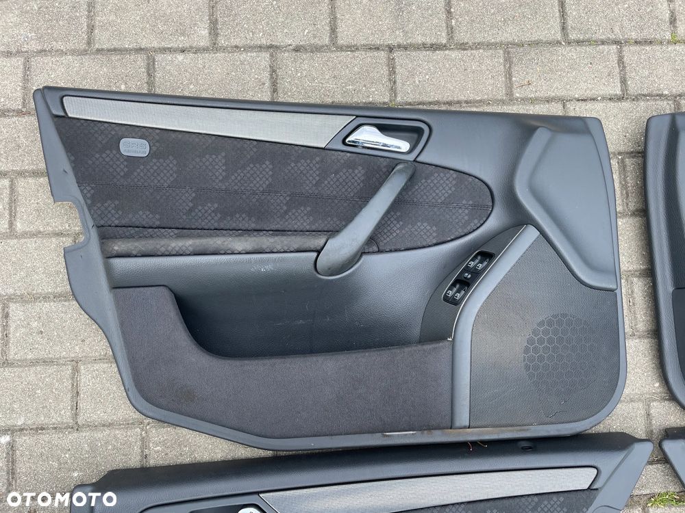 Mercedes Benz C KLASA W203 Boczki Tapicerka drzwi Komplet AVANGARDE KOMBI - 4
