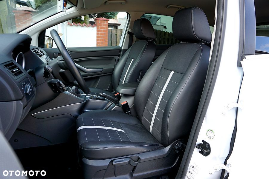 Ford Kuga 2.0 TDCi 4x4 Titanium - 20