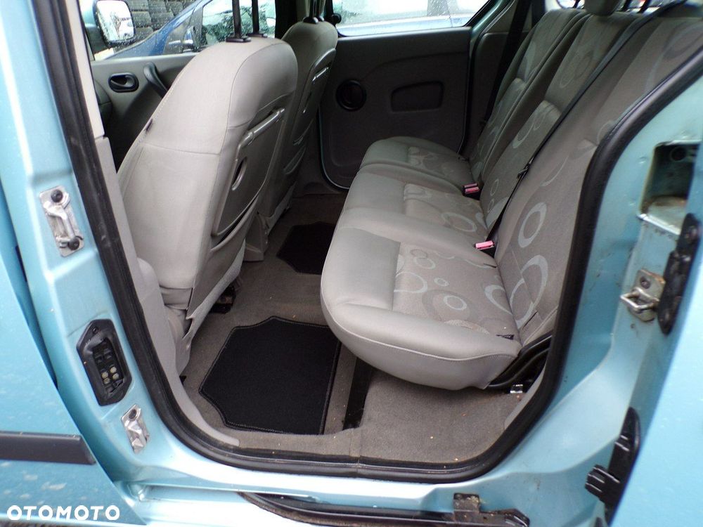 Renault Kangoo - 25