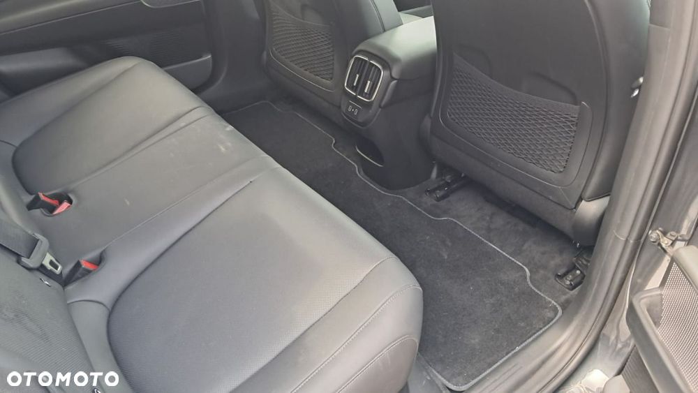 Hyundai IONIQ 6 - 13