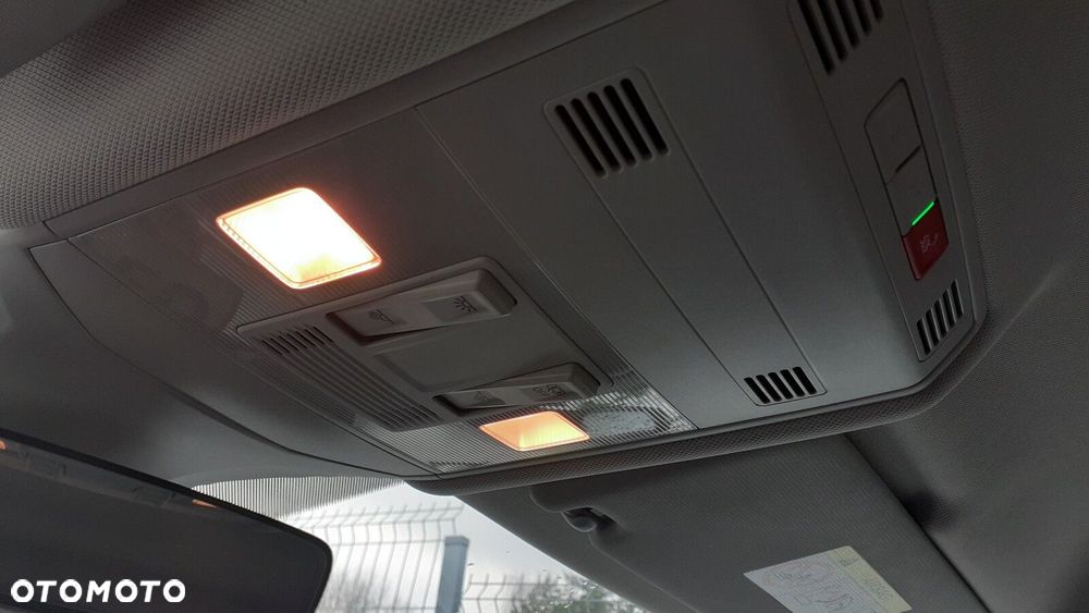 Volkswagen T-Cross - 21