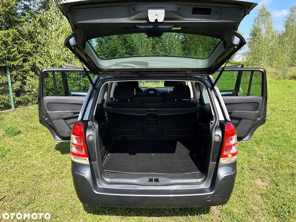 Opel Zafira - 9