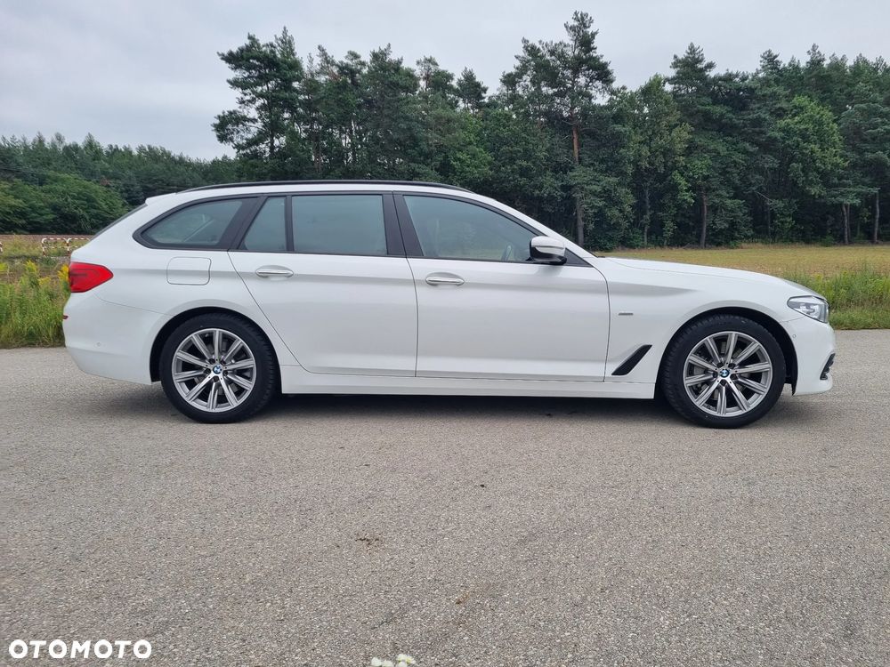 BMW Seria 5 525d Sport Line sport - 3