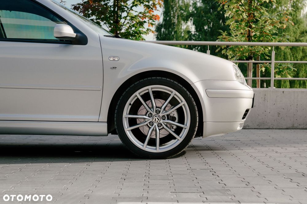 Volkswagen Golf - 6