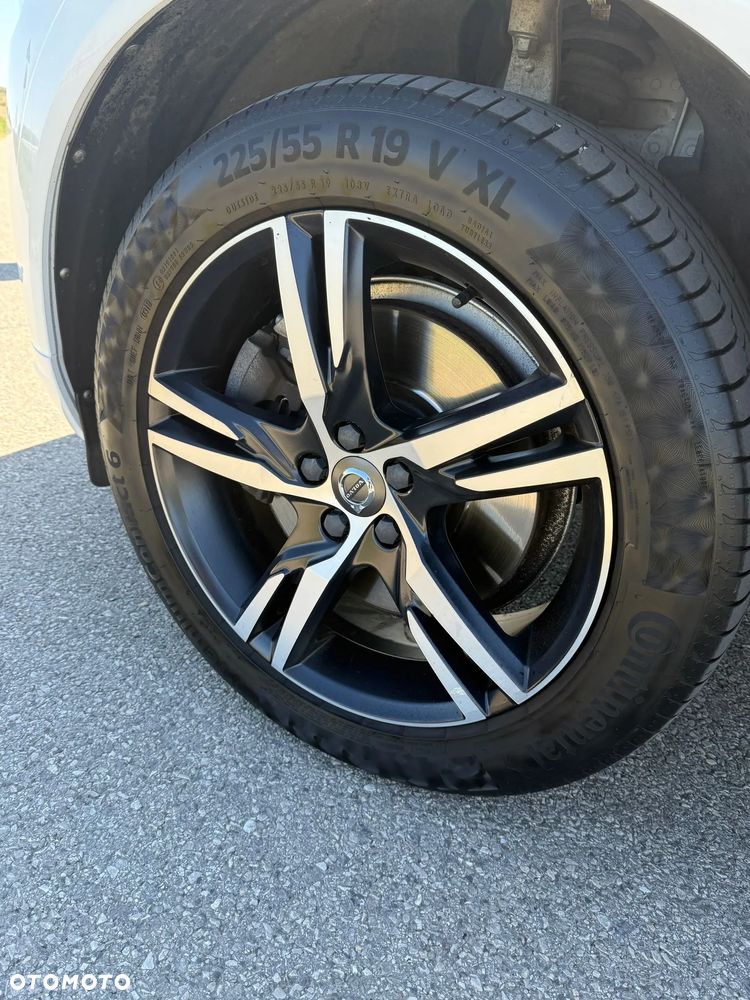 Volvo XC 60 D4 R-Design - 25