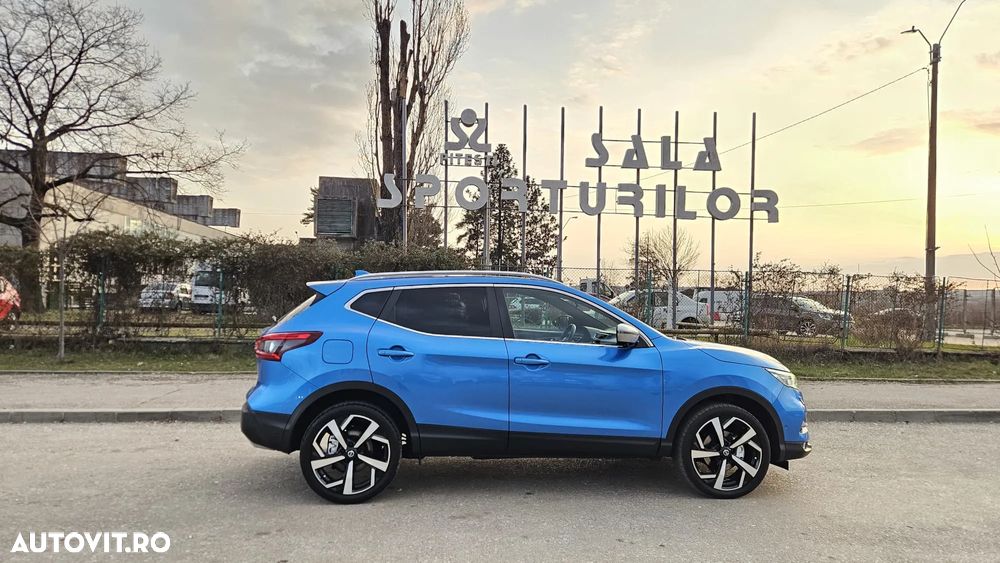 Nissan Qashqai 1.6 DCI Xtronic TEKNA - 8