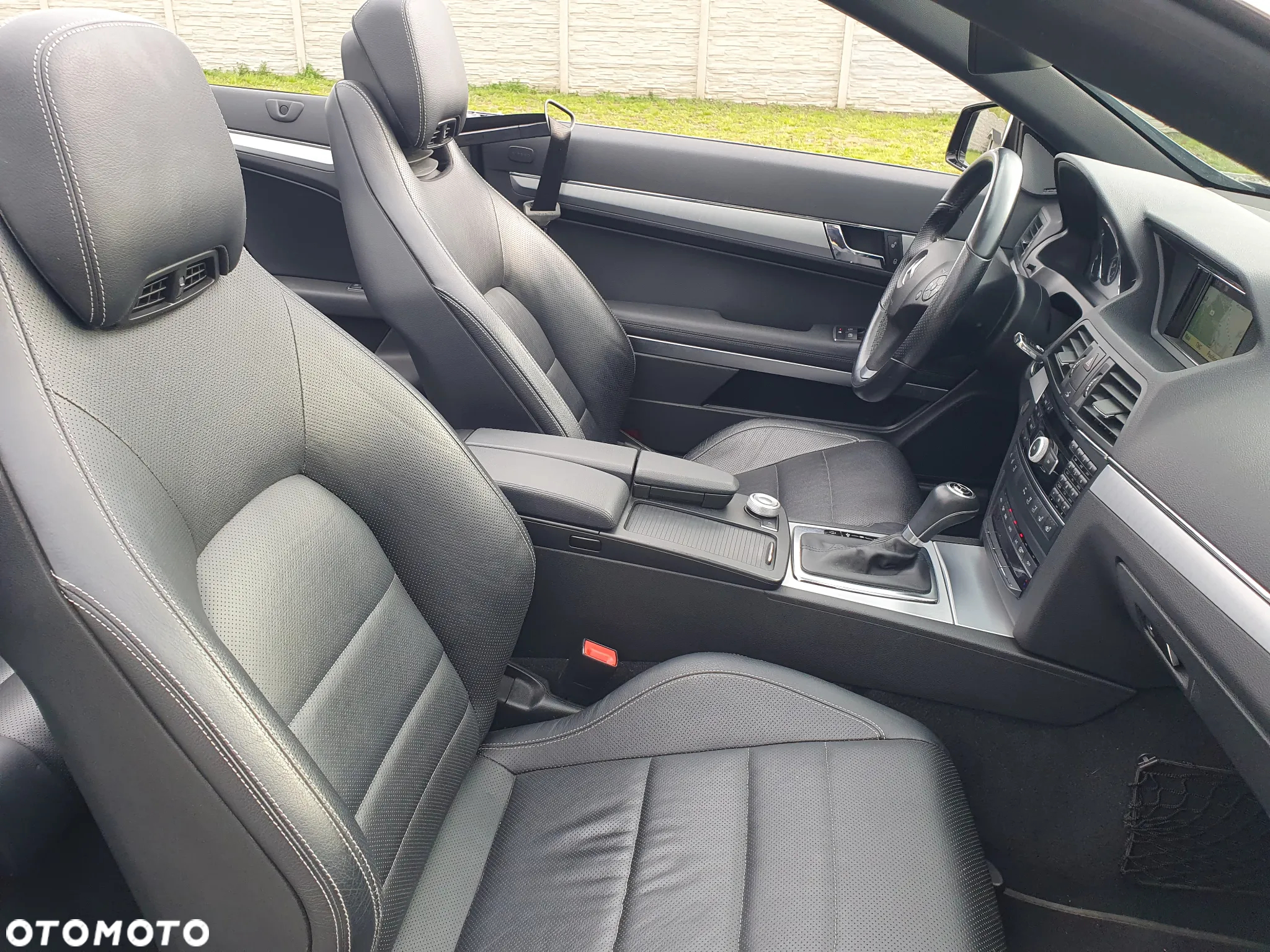 Mercedes-Benz Klasa E 200 Cabrio BlueEFFICIENCY 7G-TRONIC Avantgarde - 19