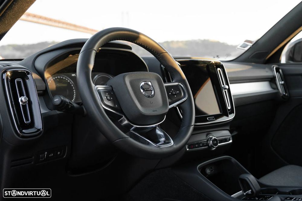 Volvo XC 40 - 36