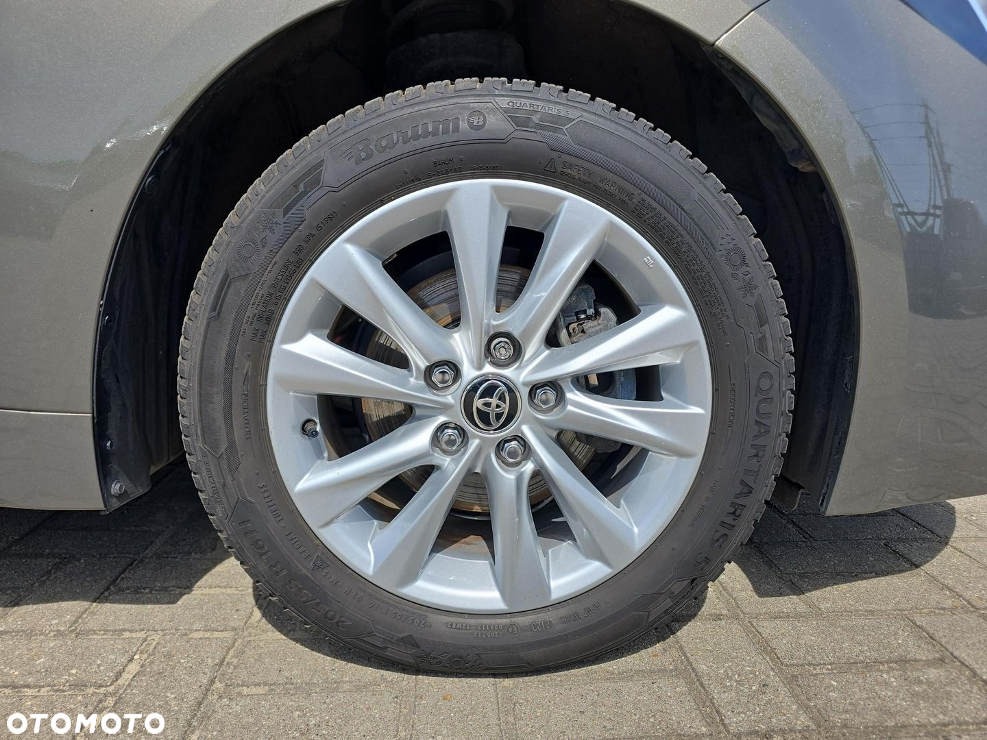 Toyota Corolla - 18