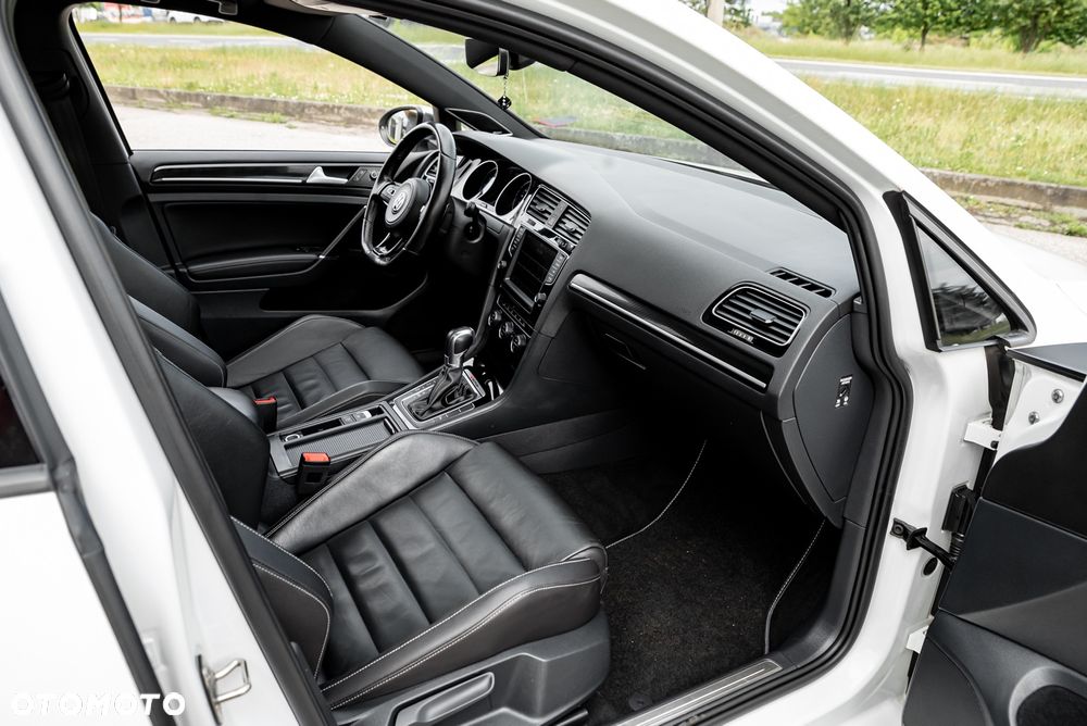 Volkswagen Golf 2.0 TSI BMT 4Mot R DSG - 23