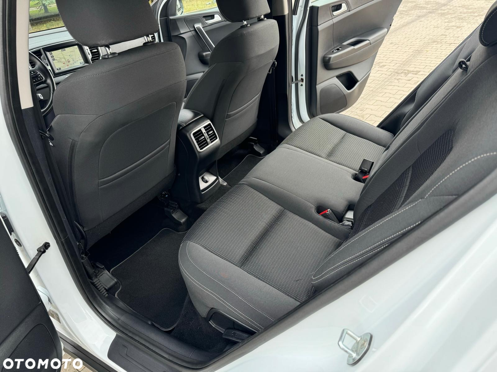 Kia Sportage 1.6 GDI Black Edition 2WD - 15