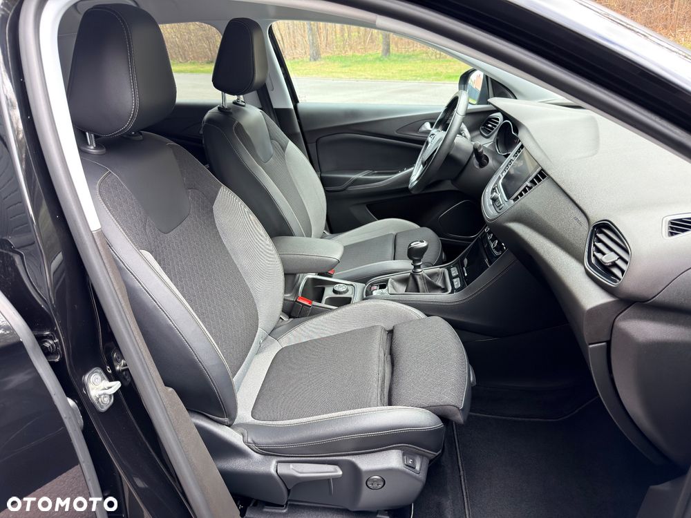 Opel Grandland X 1.2 Start/Stop Business INNOVATION - 29