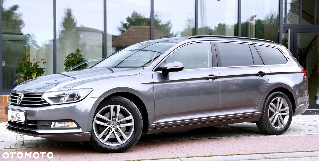 Volkswagen Passat - 4
