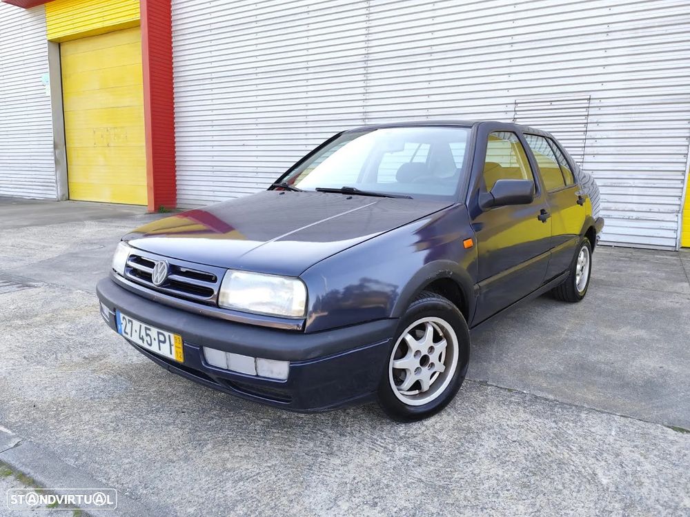 VW Vento 1.9 GL TD - 1
