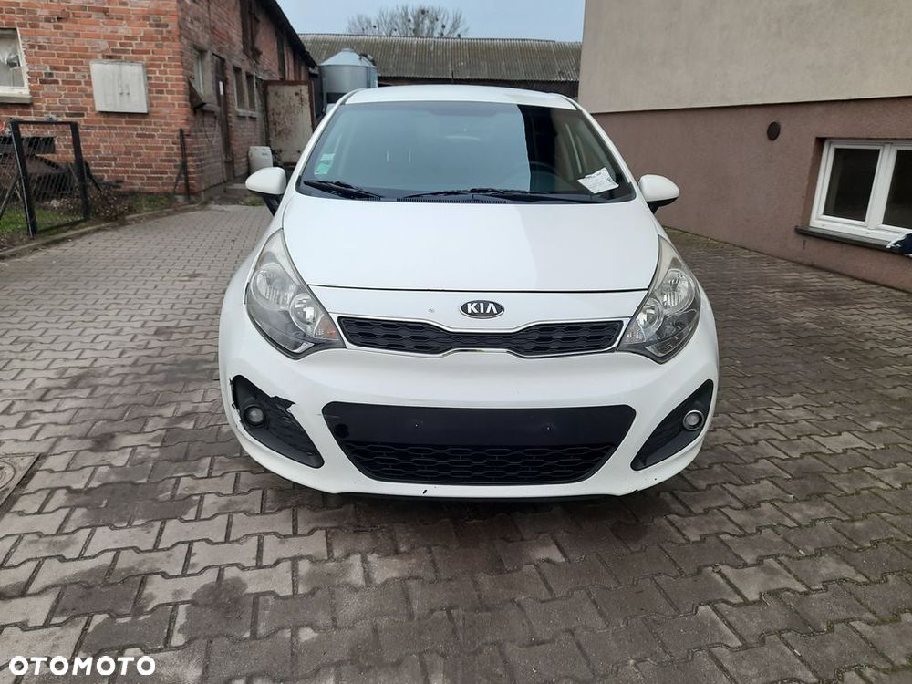 Kia Rio - 2