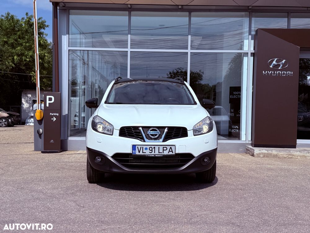 Nissan Qashqai+2 1.6 dCi DPF 4x4 Start/Stop acenta - 2