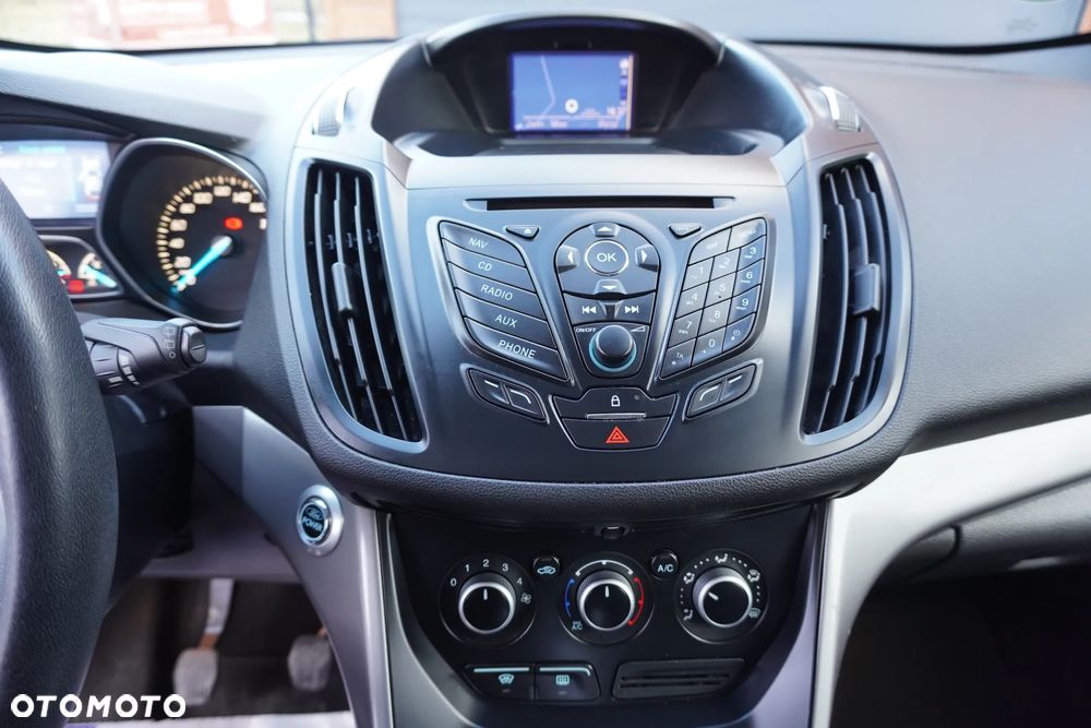 Ford Kuga 2.0 TDCi 4x4 Titanium - 22