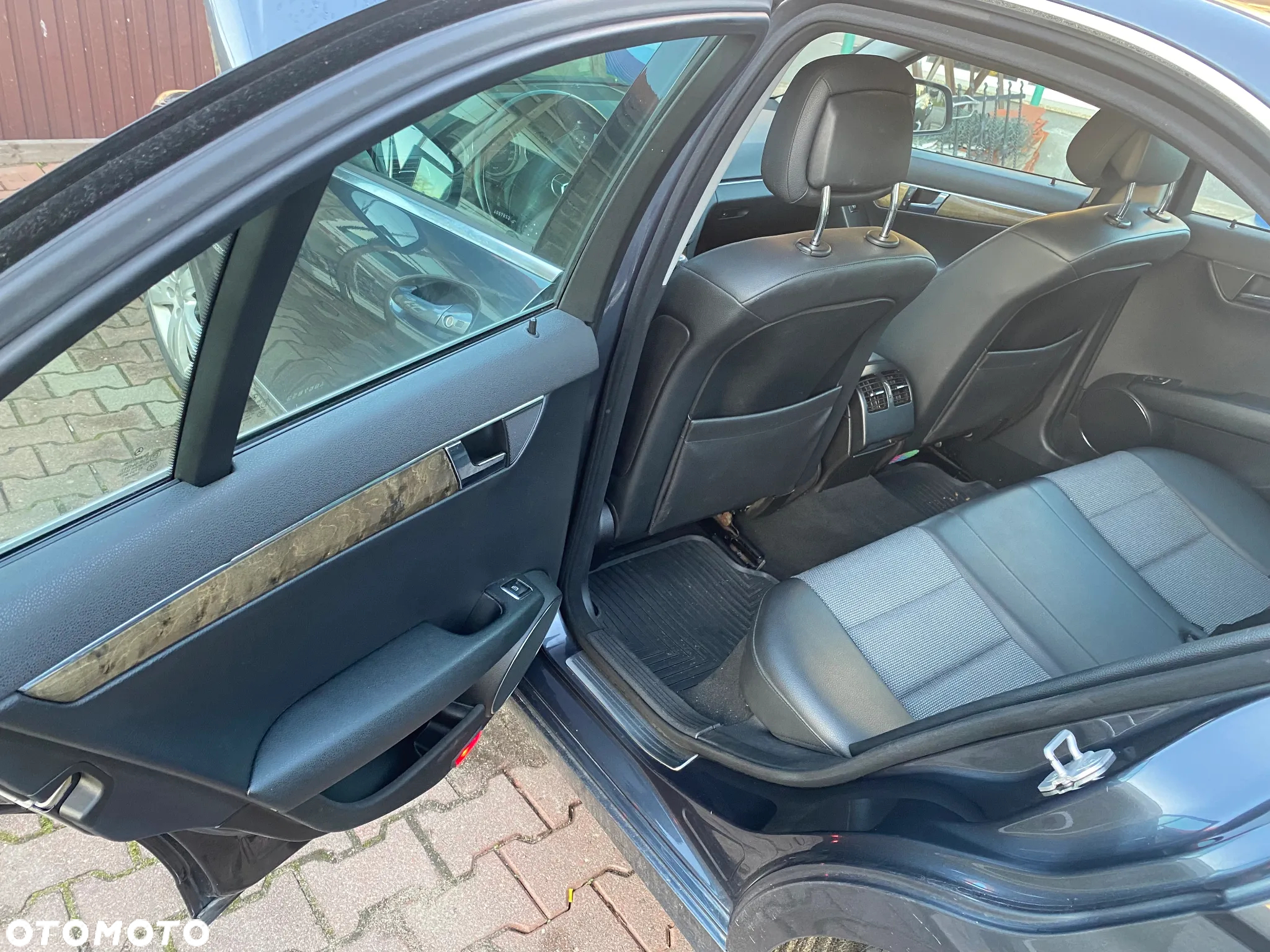 Mercedes-Benz Klasa C 200 CDI Avantgarde - 17