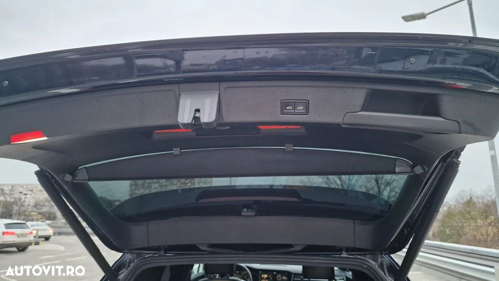 Volkswagen Touareg V6 TDI R-Style - 13