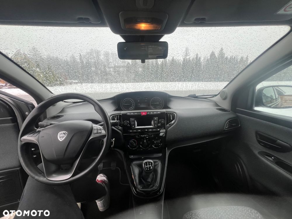 Lancia Ypsilon 1.2 8V Gold S&S EU6 - 11