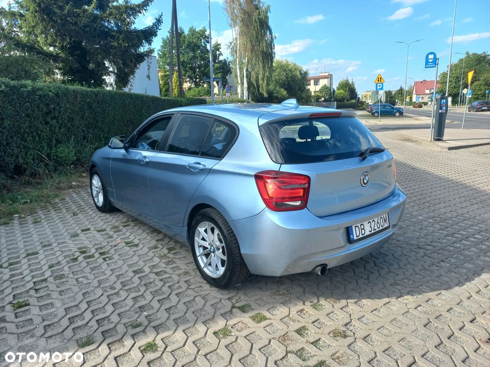 BMW Seria 1 118i Sport Line - 3