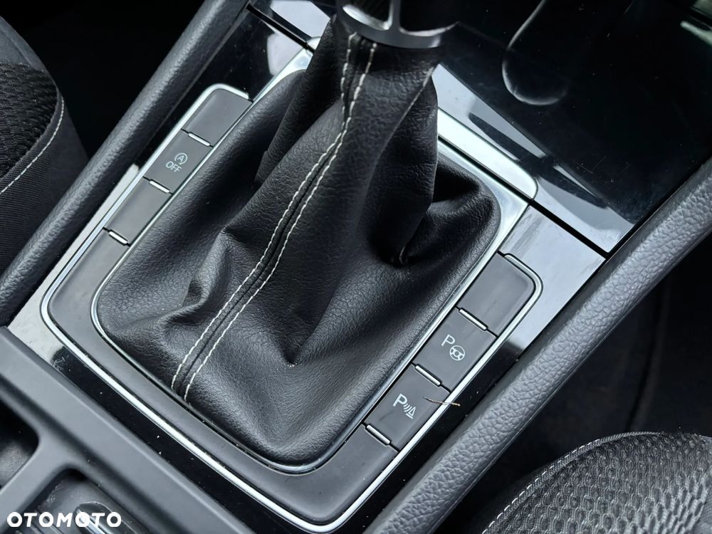 Volkswagen Golf 1.2 TSI BlueMotion Technology Cup - 19