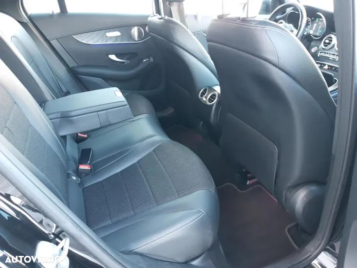 Mercedes-Benz GLC Coupe 300 de 4Matic 9G-TRONIC AMG Line - 14