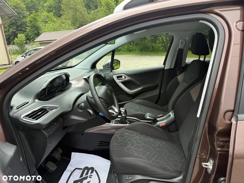 Peugeot 2008 1.6 e-HDi Allure S&S - 12