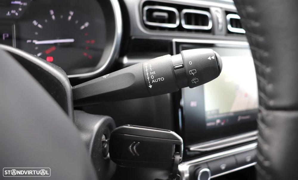 Citroën C3 1.2 PureTech Shine EAT6 - 29
