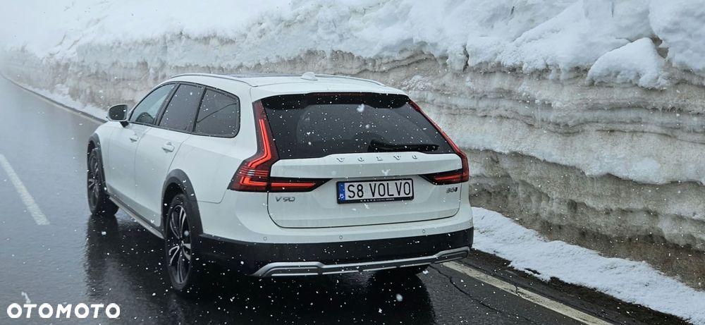 Volvo V90 Cross Country B5 D AWD Pro - 1