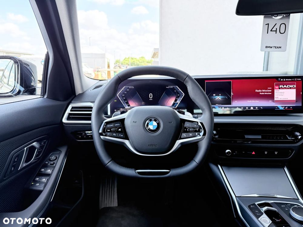 BMW Seria 3 320i sport - 22